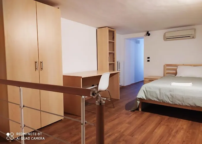 Dante Alighieri House Apartamento *